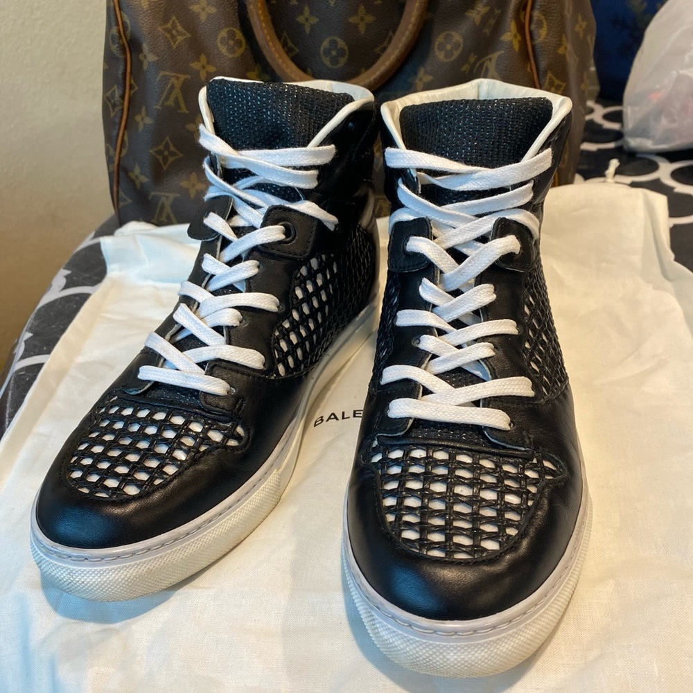 Balenciaga🚫SOLD SOLD SOLD 🚫🚫
